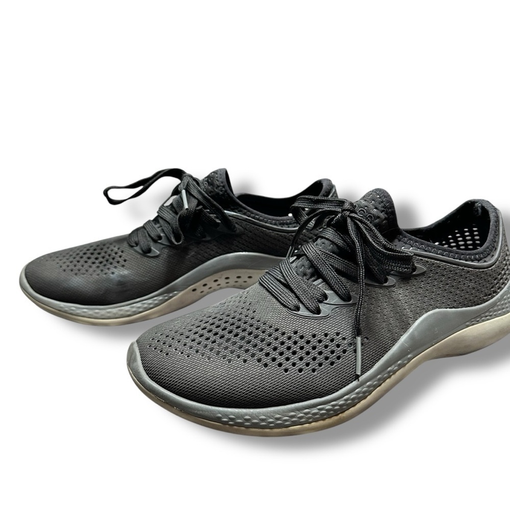 Crocs Lite Ride Pacer Waterproof Sneaker Womens 9